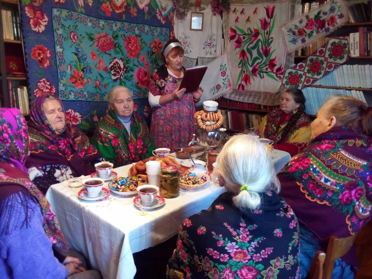 Покровские посиделки фото Покровские посиделки - за чашкой чая".. Мероприятия. Муниципальное бюджетное учр