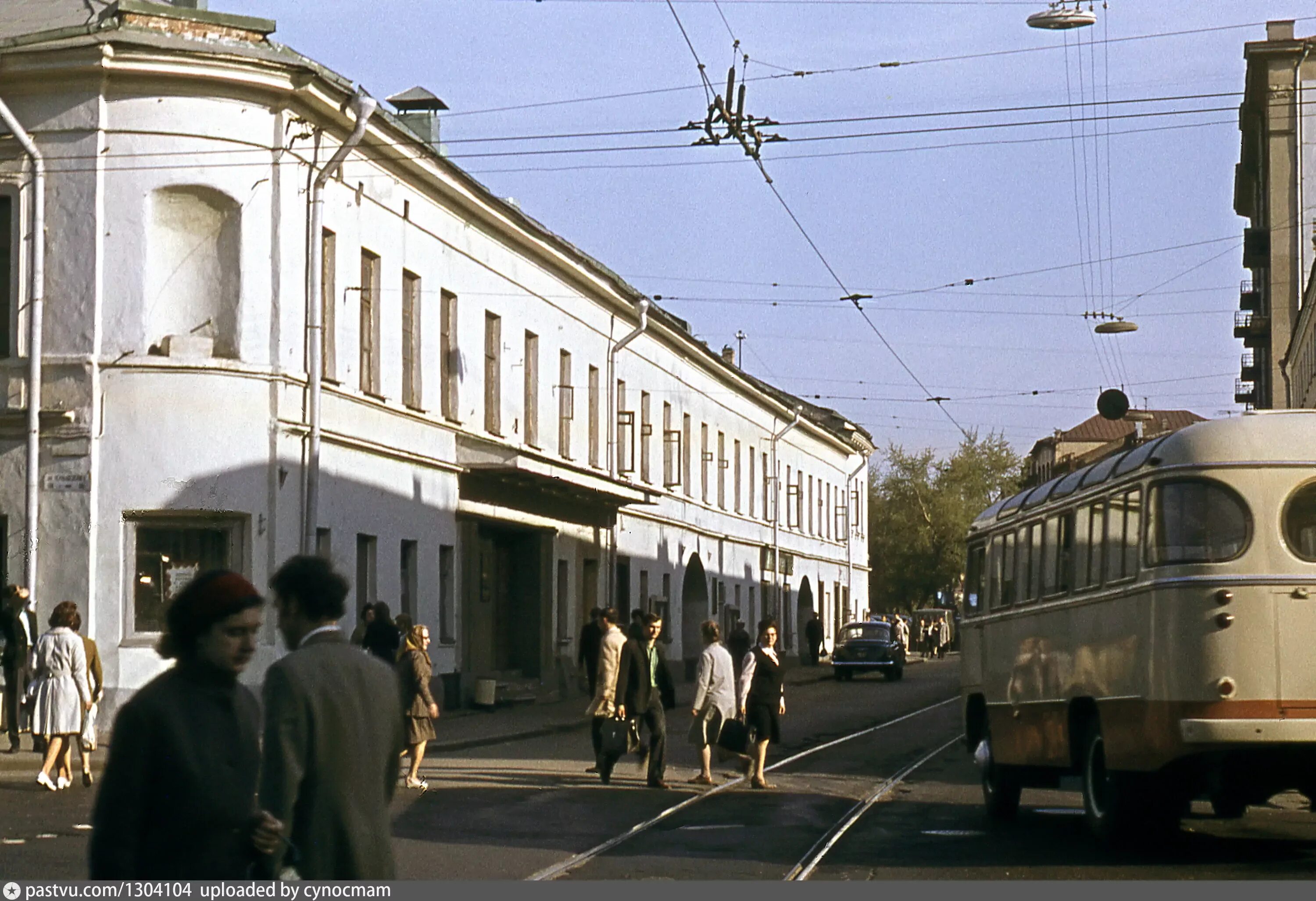 Покровские ворота ленинская ул 28 18 фото Улица Чернышевского у Покровских ворот - Retro photos