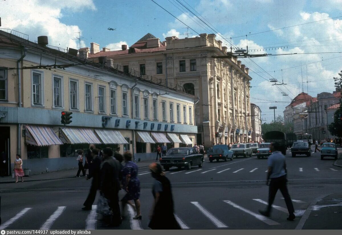 Покровские ворота в москве фото Нескучная история улицы Покровка О Москве нескучно Дзен