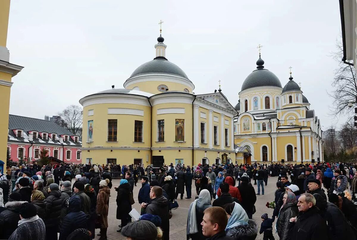 Покровский монастырь фото Святая Матрона в Москве - Православный журнал "Фома"