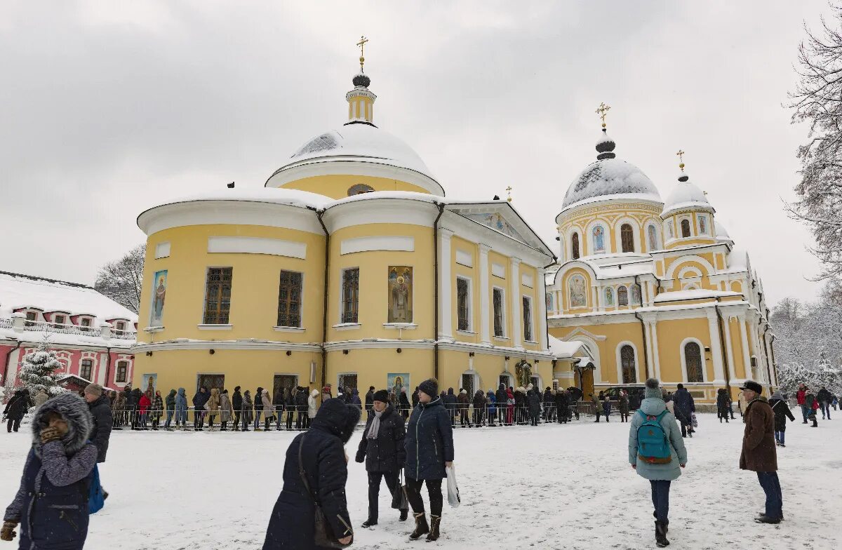 Покровский монастырь в москве матрона фото Зима в монастыре - Покровский ставропигиальный женский монастырь