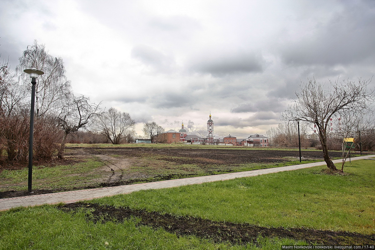 Покровский парк москва фото Храм Покрова Пресвятой Богородицы на Городне. Неизвестное кладбище войск Наполео