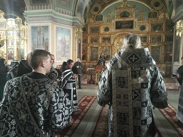 Покровский сбор фото В пятницу первой недели Великого поста в Покровском сборе г.Барнаула иеромонах Ф