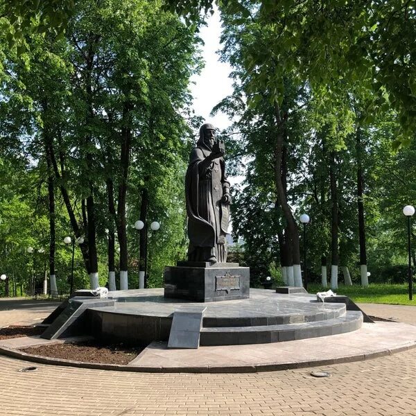 Покровский сквер киров покровский сквер фото Покровский сквер Киров (ул Московская - ул Ленина) - реконструкция 2012г. Cквер 
