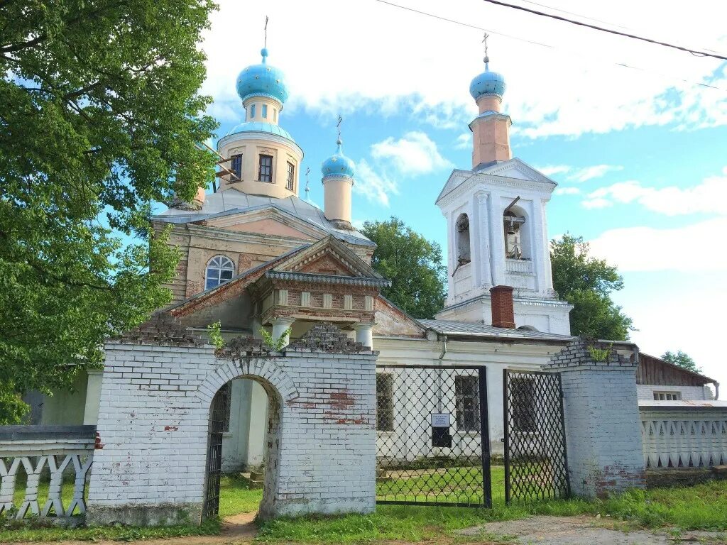 Покровское московская область фото Церковь Покрова Пресвятой Богородицы, Покровское (Шестаковская с/а) (Волоколамск