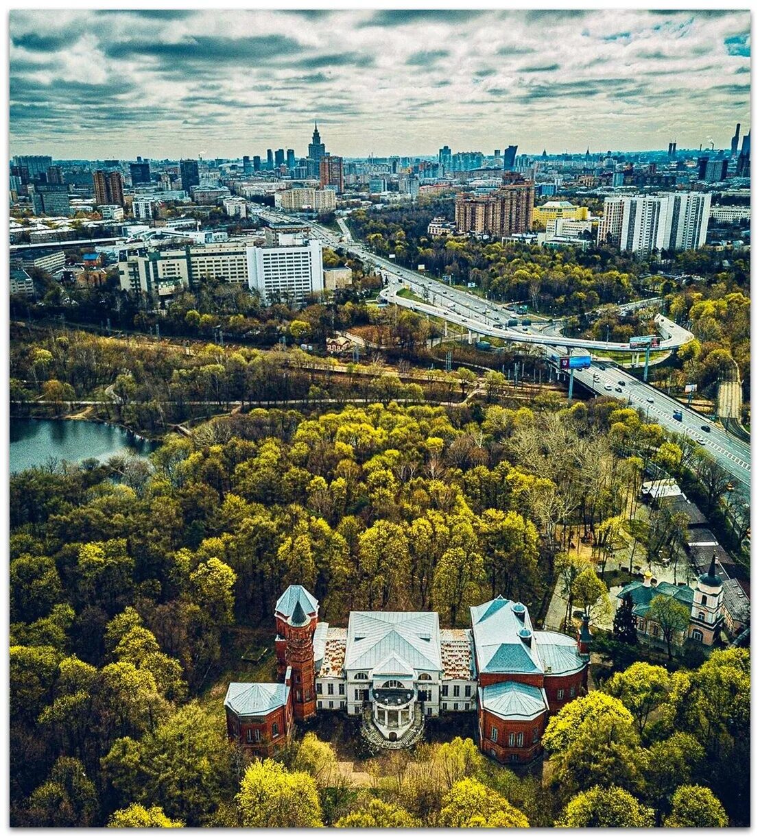 Покровское стрешнево район москвы фото In the old castle. 2023 Тушино 20+ VK