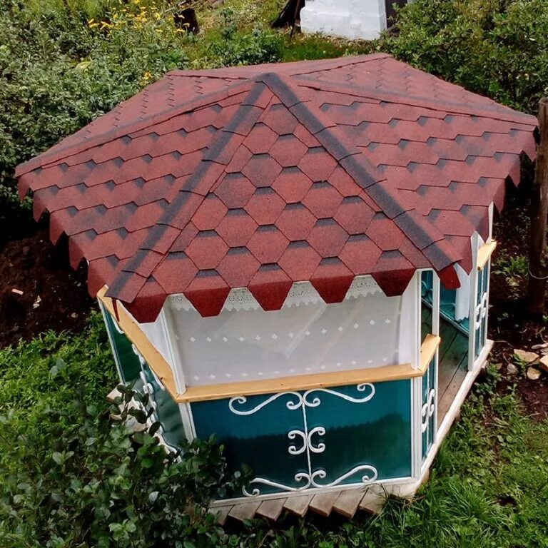 Покрыть беседку гибкой черепицей своими руками Чем покрыть крышу беседки фото - DelaDom.ru