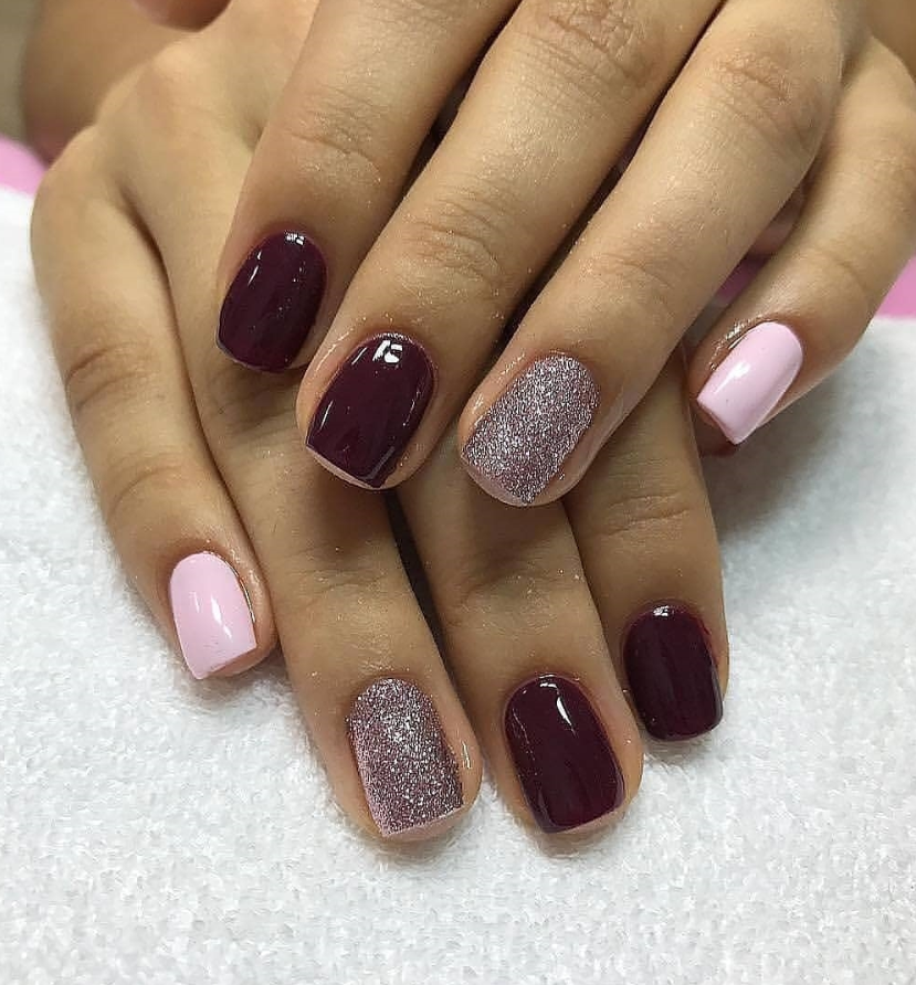 Покрытие ногтей 2024 гель лаком дизайн 36 Sparkle Glitter Acrylic Nail Designs Ideas For Short Square & Almond Nails - 