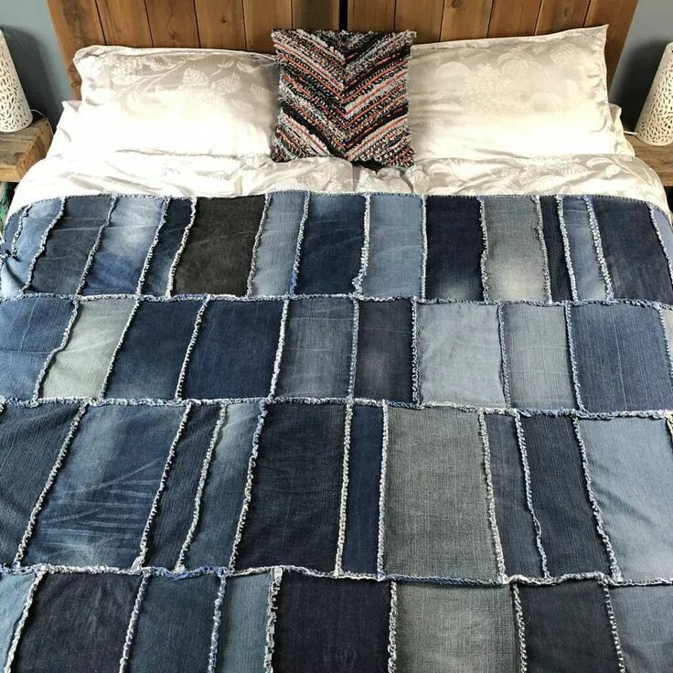 Покрывало из джинсов фото Easy Upcycled Denim Rag Quilt Pattern Denim quilt patterns, Rag quilt patterns, 