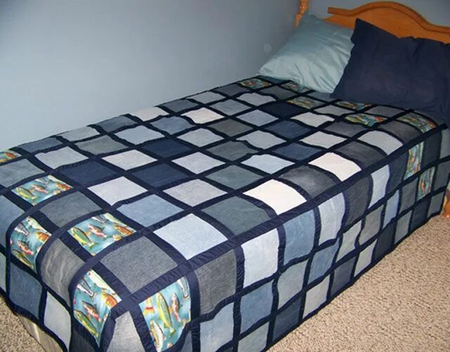 Покрывало из джинсов своими руками фото Что можно сделать из старых джинс? Kot yorgan, Battaniye, Örtü desenleri