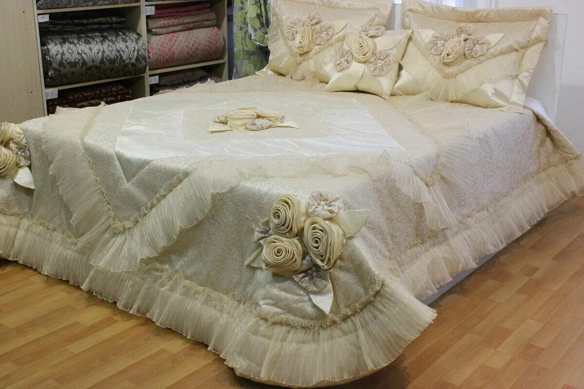 Покрывало на кровать своими руками фото Накидка на кровать фото - DelaDom.ru