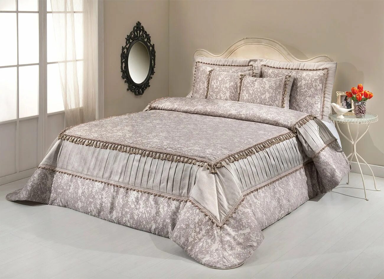 Покрывало в спальню фото новинки Жаккардовое покрывало с наволочками Sandra Gelin Home: купить по лучшей цене с д