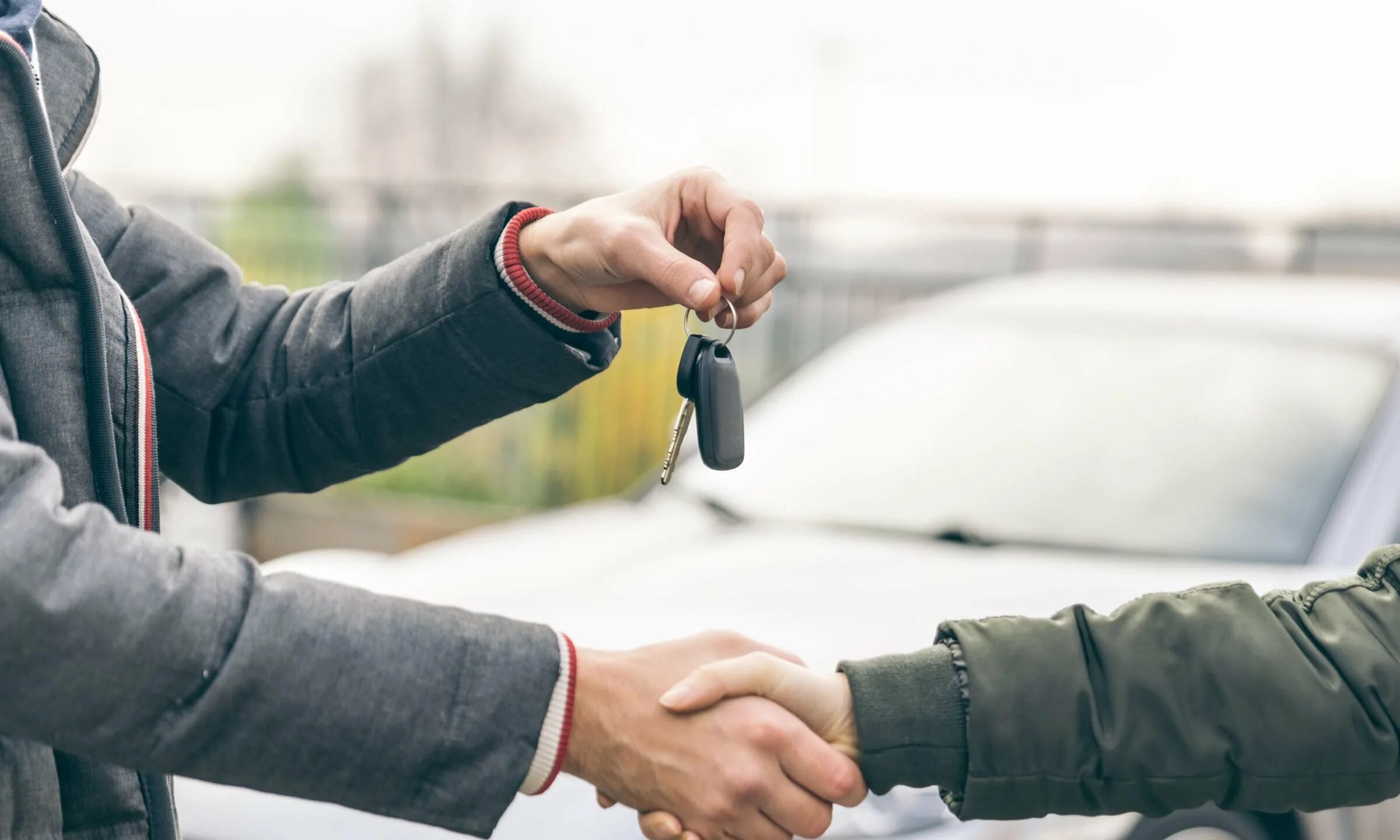 Покупка автомобиля фото Why Is It So Difficult to Sell a Car Privately? - NerdWallet