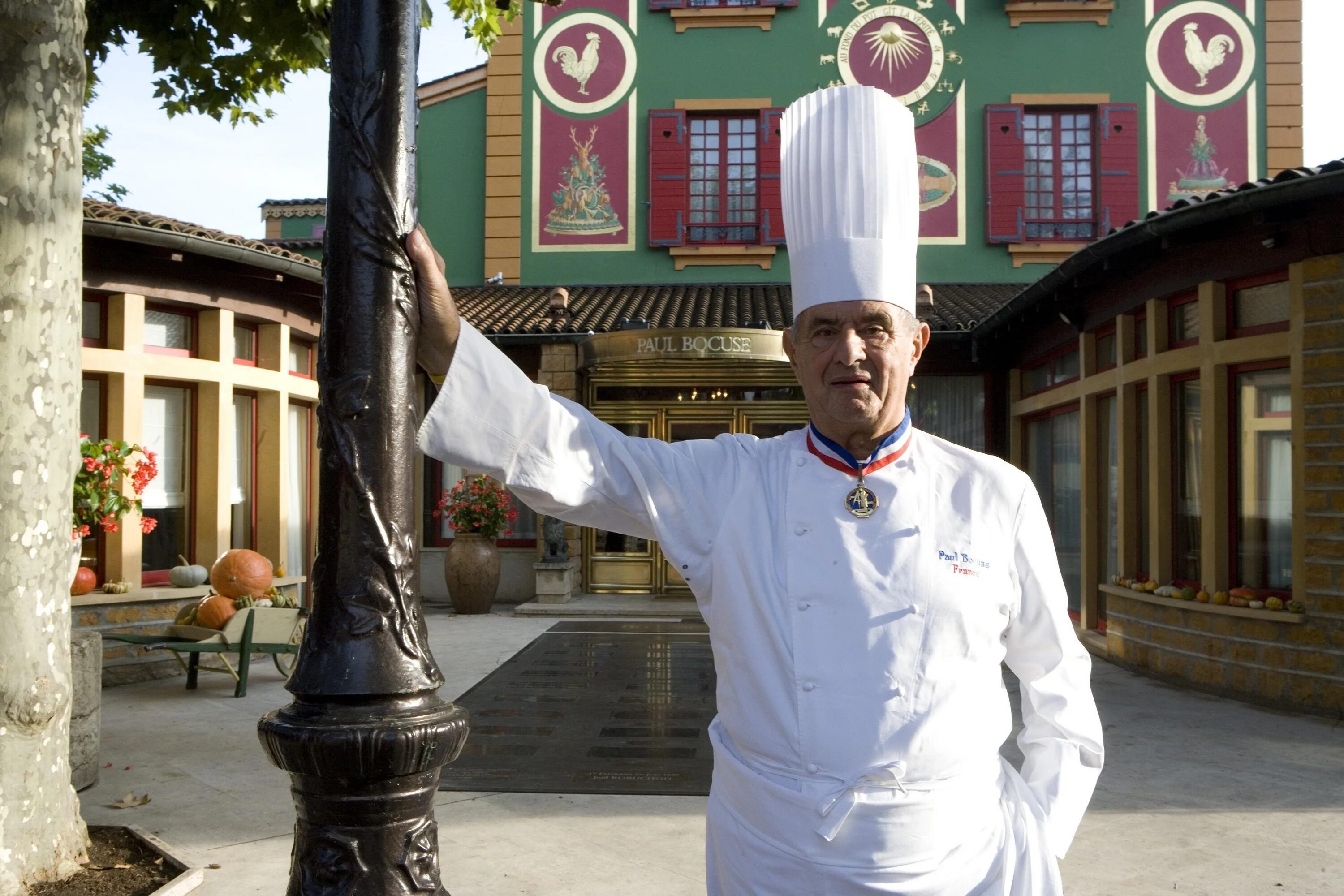 Поль бокюз фото Paul Bocuse Is No More, But His Flagship Restaurant Turns 100