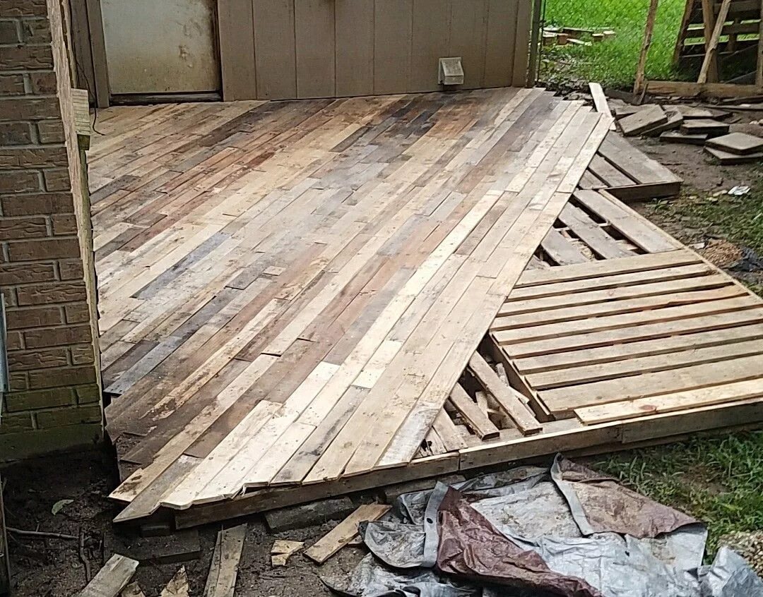 Пол из кирпича в беседке своими руками Pallet Deck Ideas for Your Outdoor Space