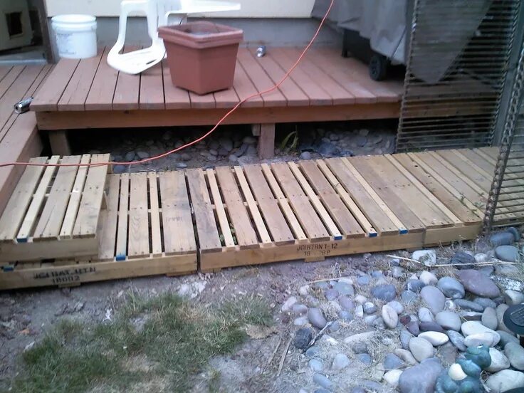 Before & After: A Bunch of Old Pallets Gain Purpose Pallet decking, Pallet deck 