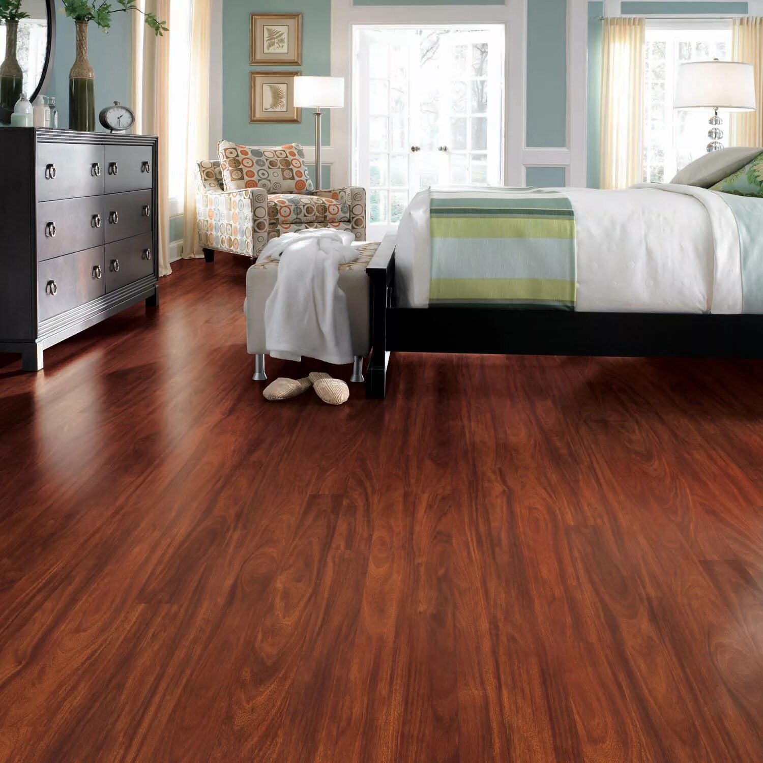 Пол цвета дерева в интерьере Sams Club laminate flooring. Traditional Living ® Premium Laminate Flooring - Ma