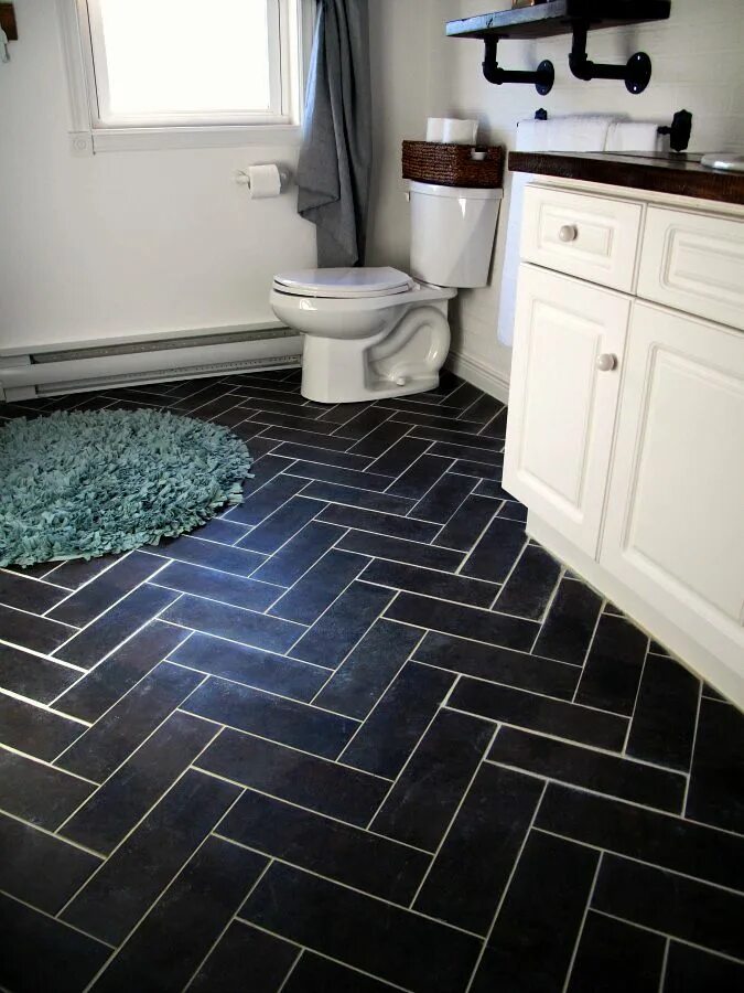 Пол в ванной плиткой фото дизайн DIY Herringbone Bathroom Floor - Shark Tails Diy bathroom design, Tile floor diy