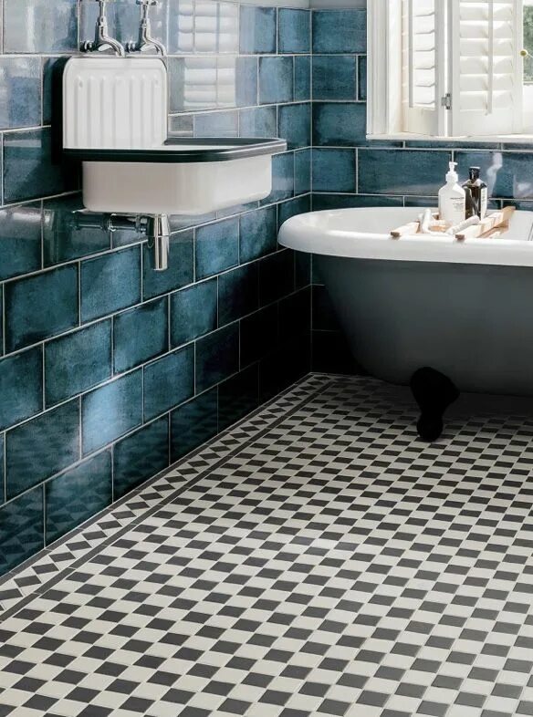 Пол ванной комнате плитка дизайн Teal Wall Tile and Victorian Black and White Tile Floor- Bathroom Black and whit