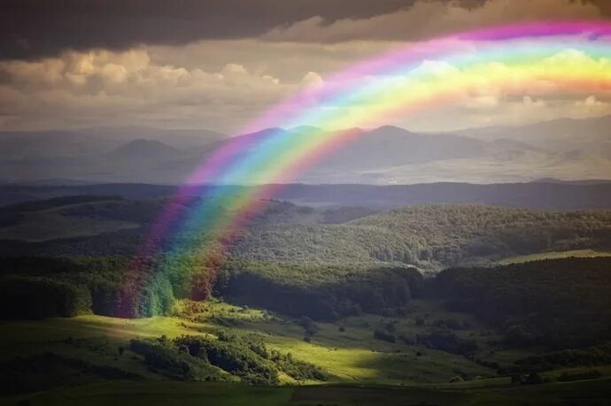 Поле радуга фото Natural colour combo: muted rainbow and hill colours Rainbow pictures, Rainbow s