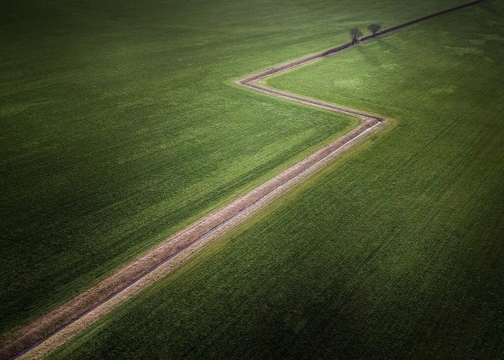 Поле вид сверху фото Farm field, road, aerial view wallpaper Aerial view, Landscape photographers, Dr