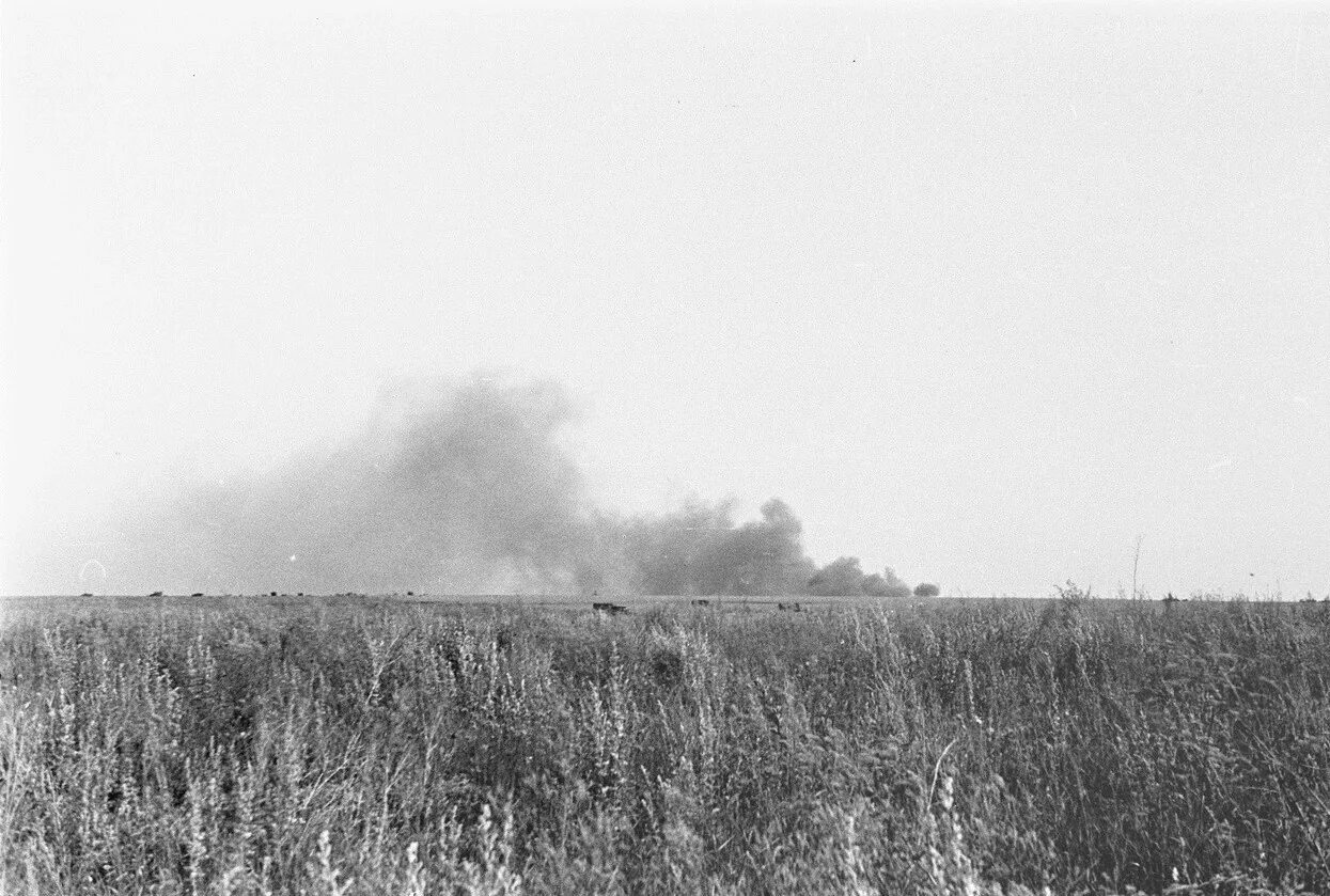 Поле война фото Грохочут пушки, солнце скрылось... (Алмаз Нигма) / Стихи.ру