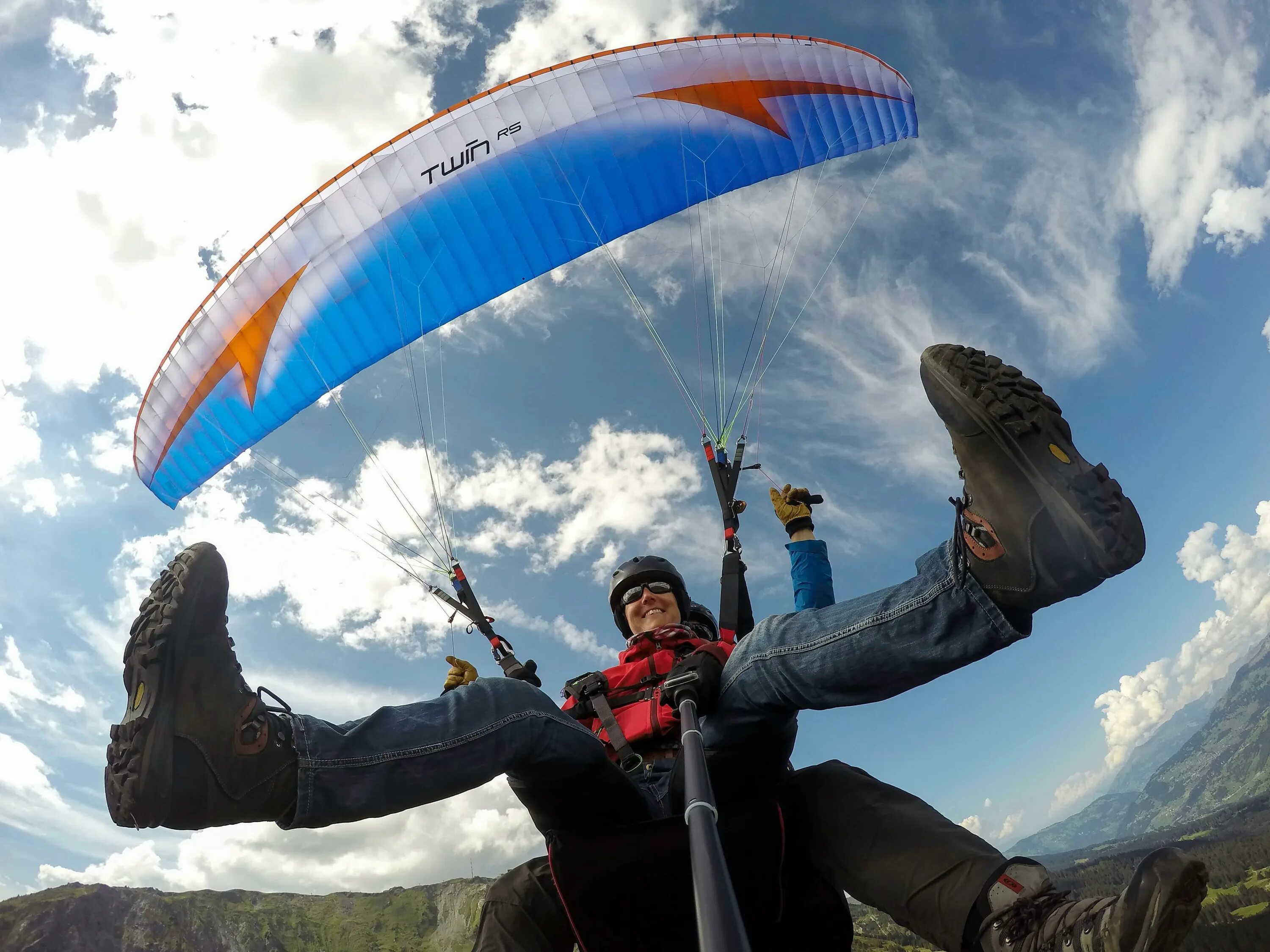 Полет на параплане фото ▷ Tandem Paragliding in Davos-Klosters - Flight Day from 310 CHF - CheckYeti