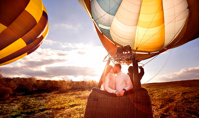 Breathtaking Shot: Man Jumping from Hot Air Balloon