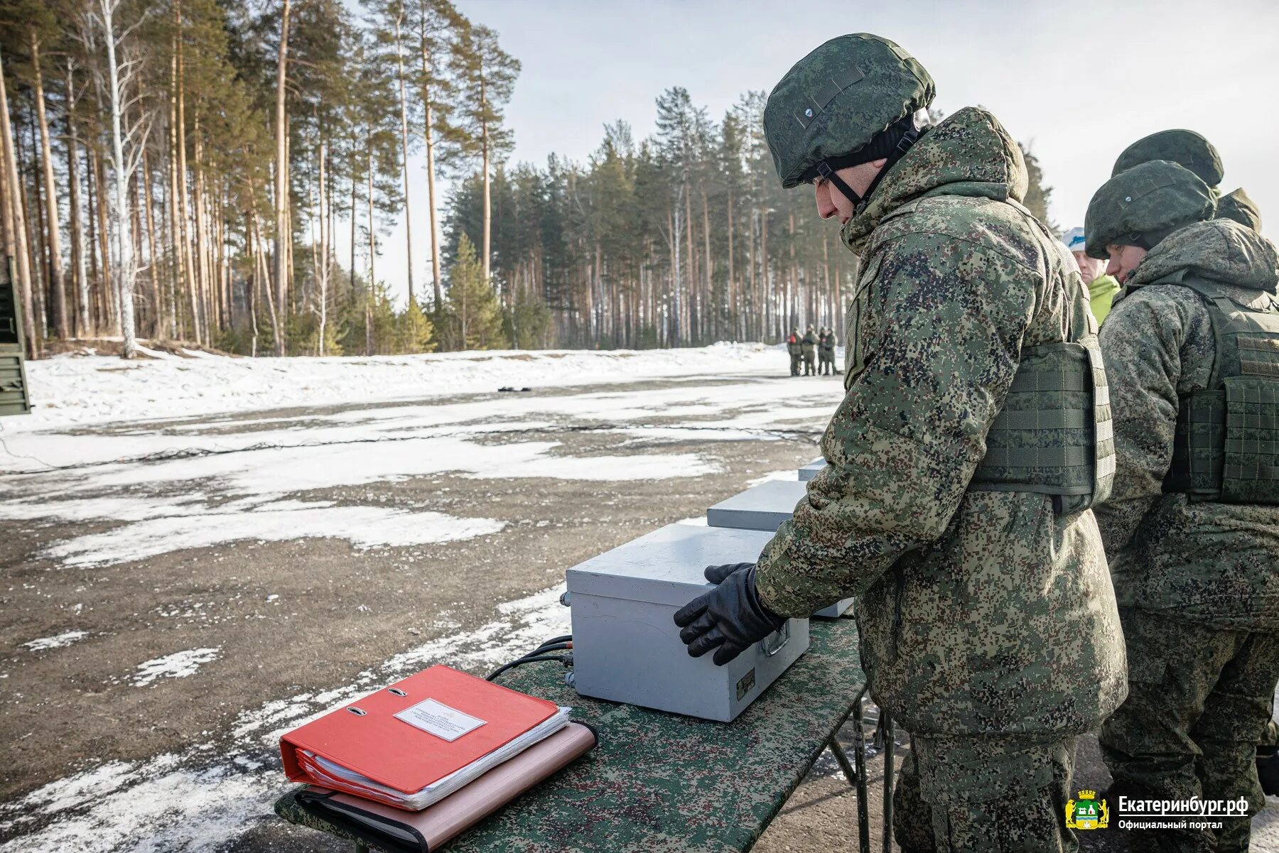 Полигон свердловский екатеринбург фото Уральские военные провели тренировку салюта ко Дню защитника Отечества - Новости