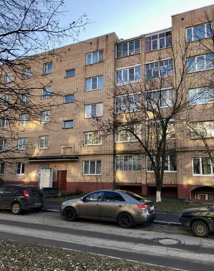 Поликлиника революционная ул 21а руза фото Продажа двухкомнатной квартиры Руза, Революционная улица 21, цена 2800000 рублей