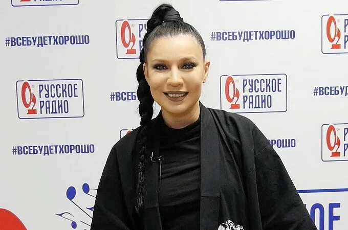 Полина жукова русское радио фото Певица Ёлка раскрыла секрет позитива - Гости Русского Радио Москва 105.7