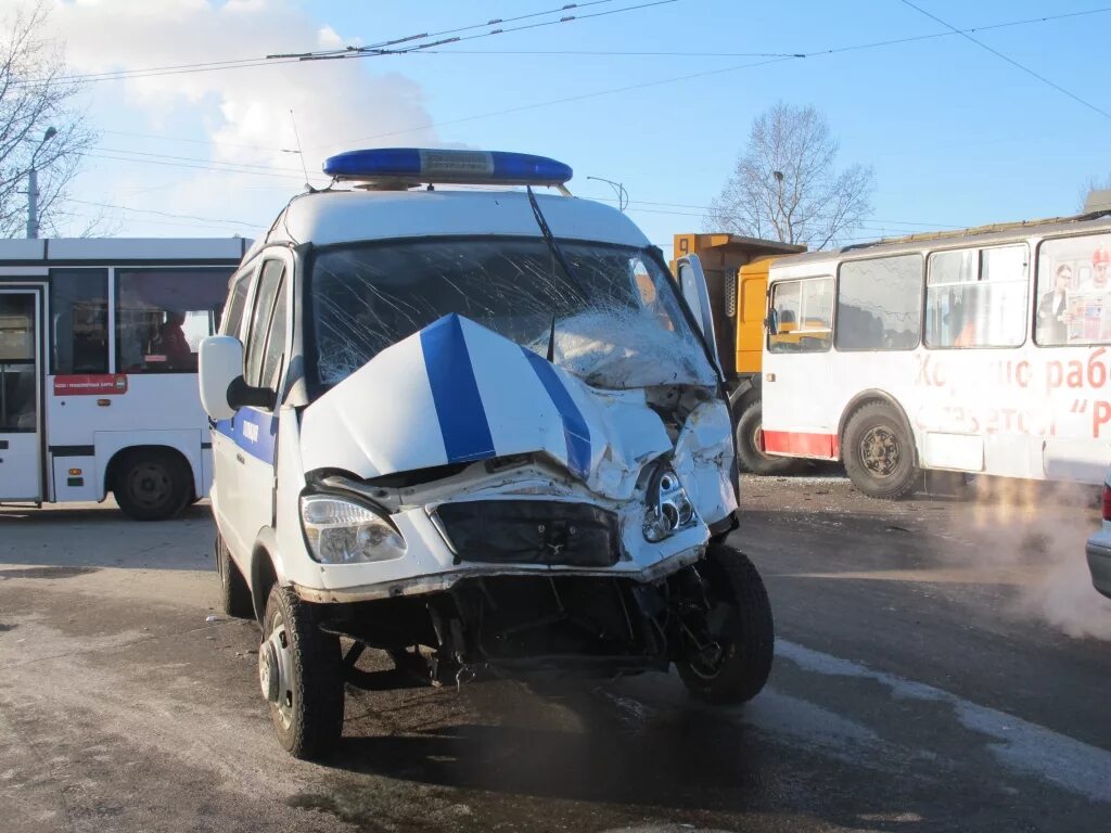 Полицейские газели фото Полицейская "Газель" ехала по встречке: IMG_8662.JPG