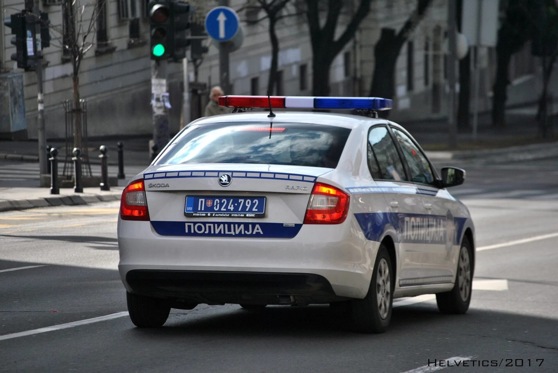 Полицейские номера фото Плохой авто в полицию не возьмут - Skoda Rapid (1G), 1,6 л, 2016 года просто так