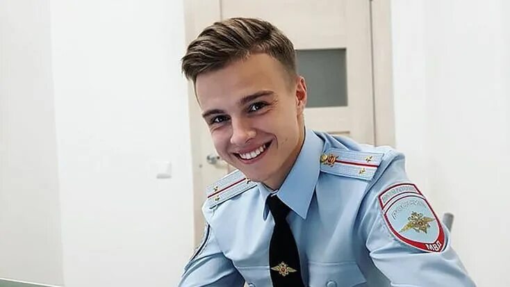 Полицейский россии фото 23-year-old Russian policeman makes waves on Instagram Police officer, Police, I