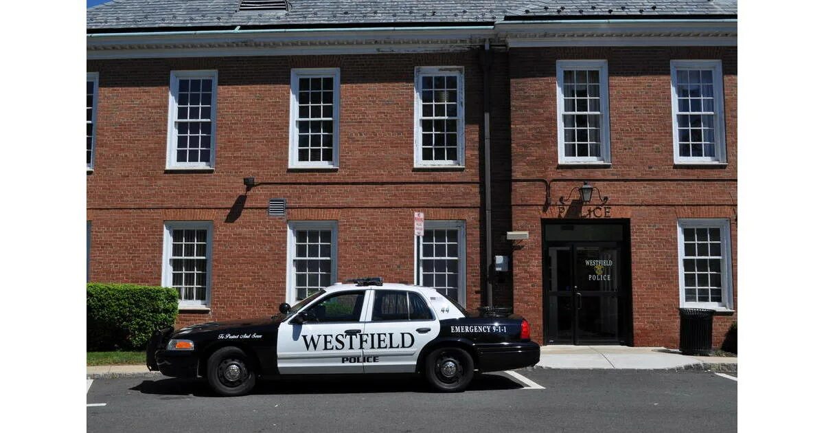 Полицейский участок фото снаружи Three Arrested Following Drug Bust at Westfield Home, Police Say Plainfield, NJ 