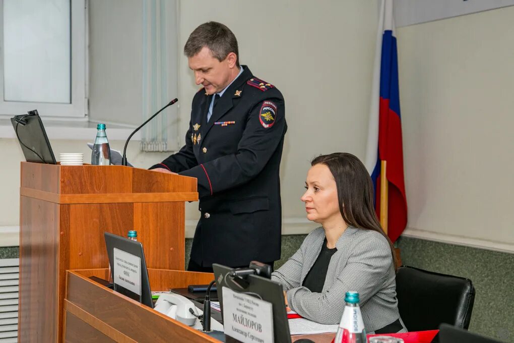 Полиция барнаул фото Полиция Барнаула похвалила горожан за сообщения о наркозакладчиках - МК Барнаул