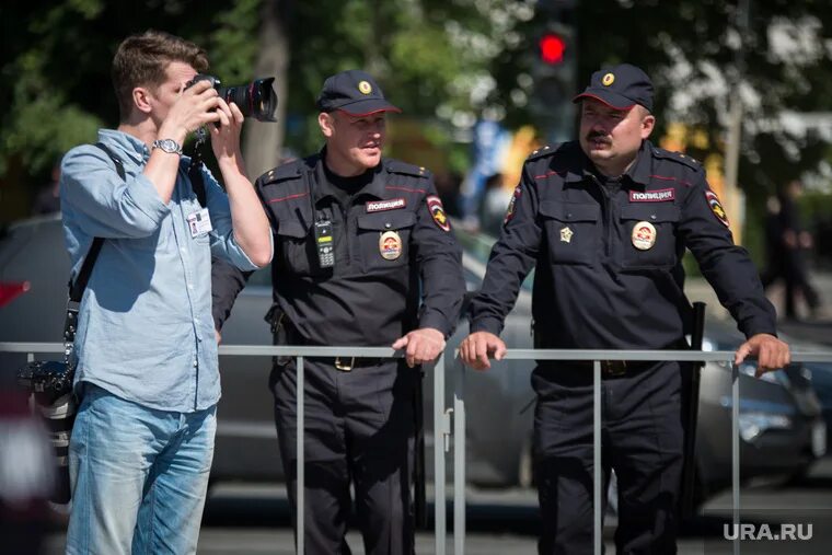 Полиция екатеринбурга фото Мы засняли даже крик." Свердловская область - 2015 в фотографиях