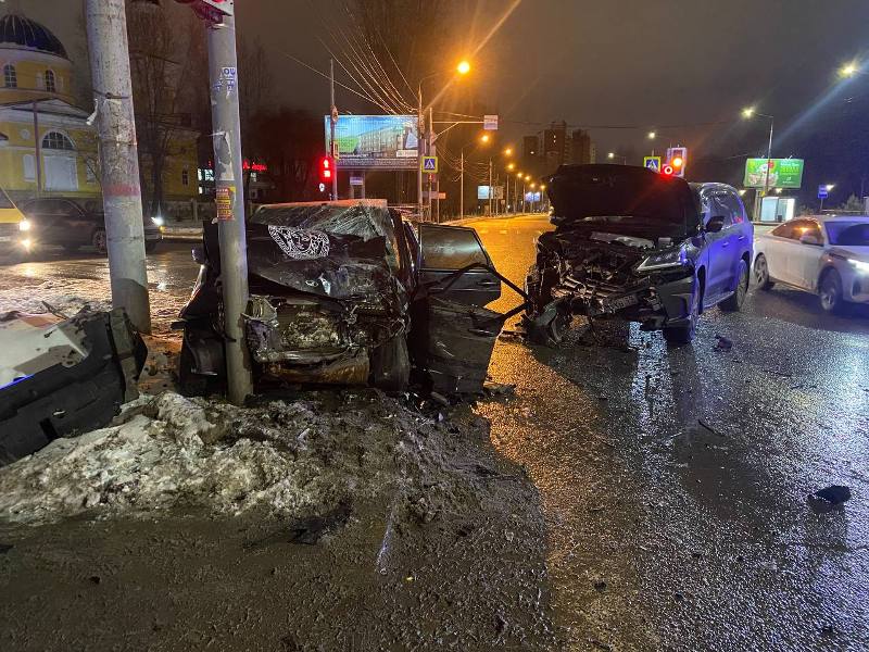 Полиция фото перми В Перми в массовом ДТП погиб один человек - РБК