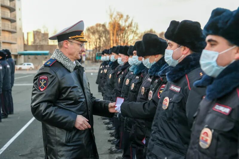 Полиция казани фото Полицейские Татарстана в День сотрудника органов внутренних дел получили ключи о