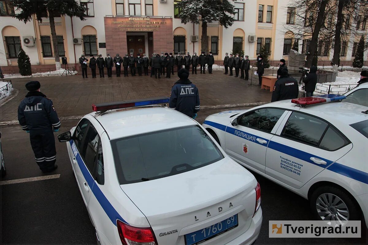 Полиция нижний новгород фото В Твери вручили 85 новых полицейских автомобилей Регионы Селдон Новости