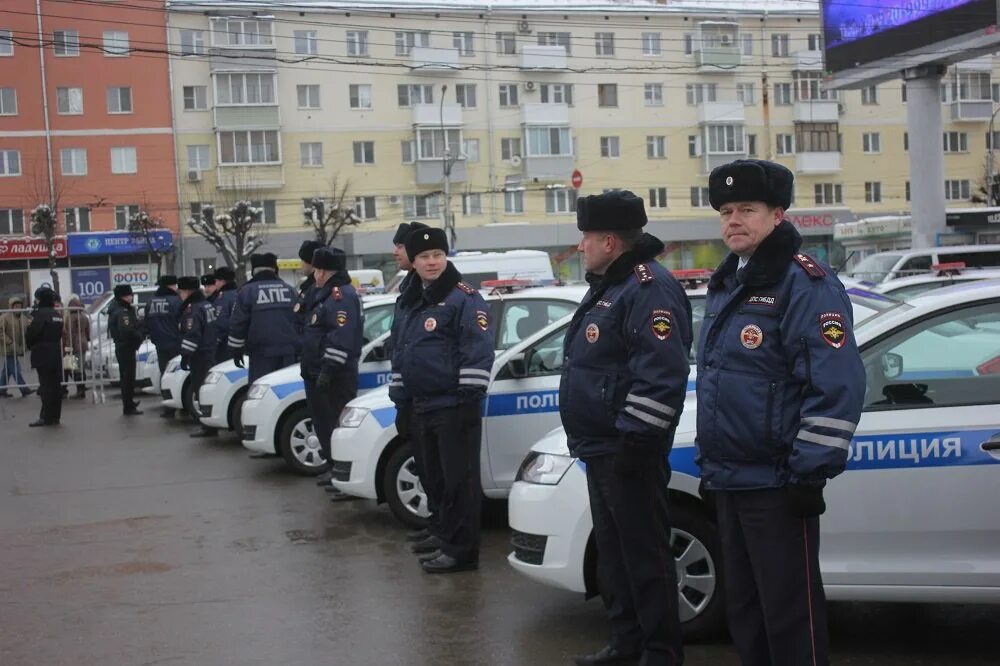 Полиция рязани фото Рязанские медики и полицейские получили новые машины 30.11.2017 Рязань - БезФорм