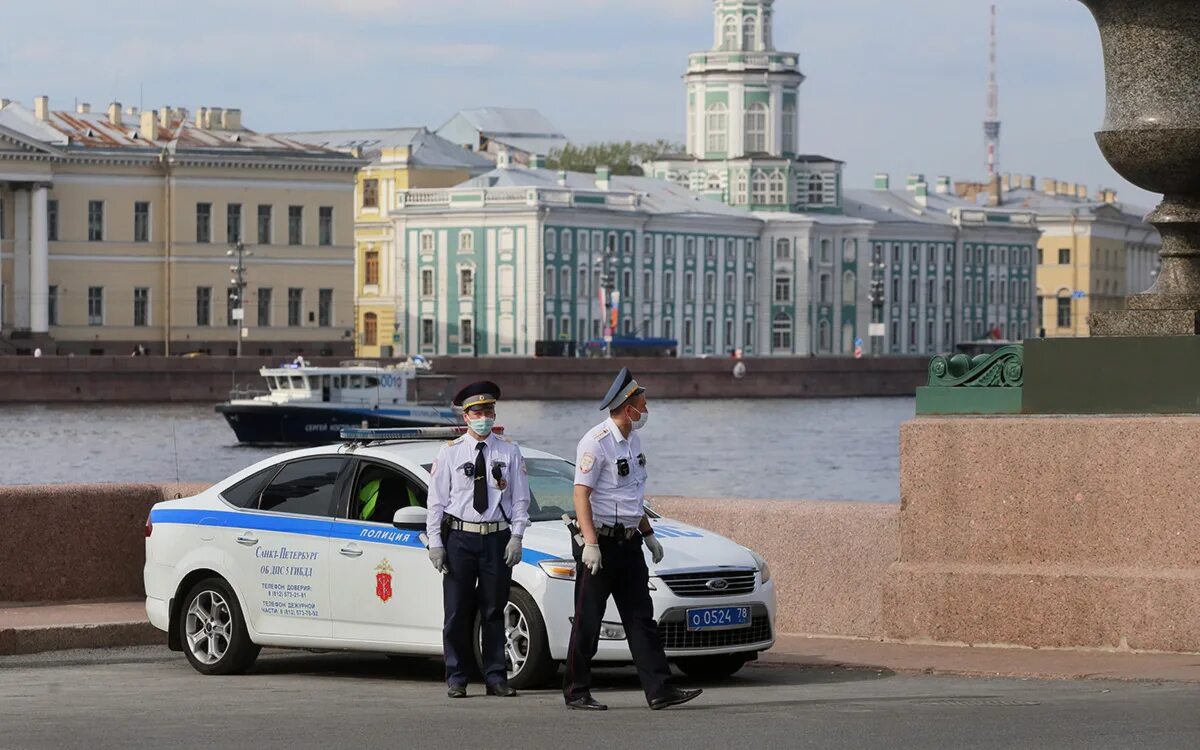 Полиция спб фото В Петербурге полиция выявила больше ста "машин-призраков" - РБК