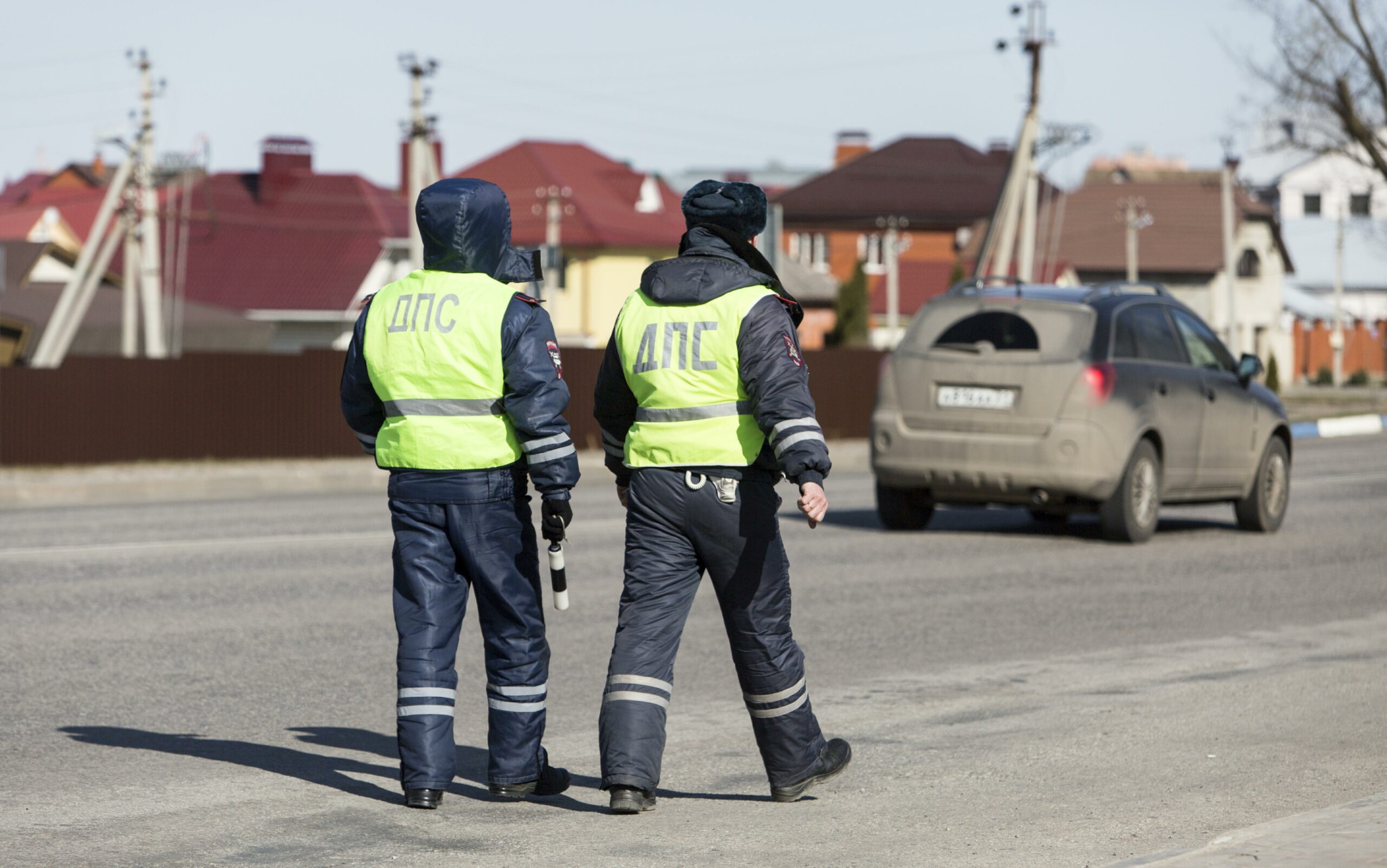 Полиция волгограда фото Двое волгоградцев ответят за нападение на полицейских