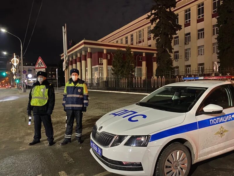 Полиция воронеж фото На дорогах города госавтоинспекторы выявляют "шумные" автомобили