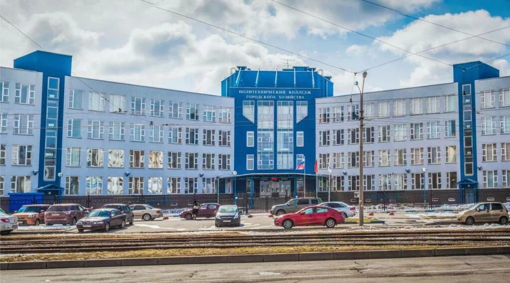 Политехнический колледж молодежный пр 23а фото Колледж на Авиаконструкторов, 28: специальности, преподаватели, отзывы. Политехн