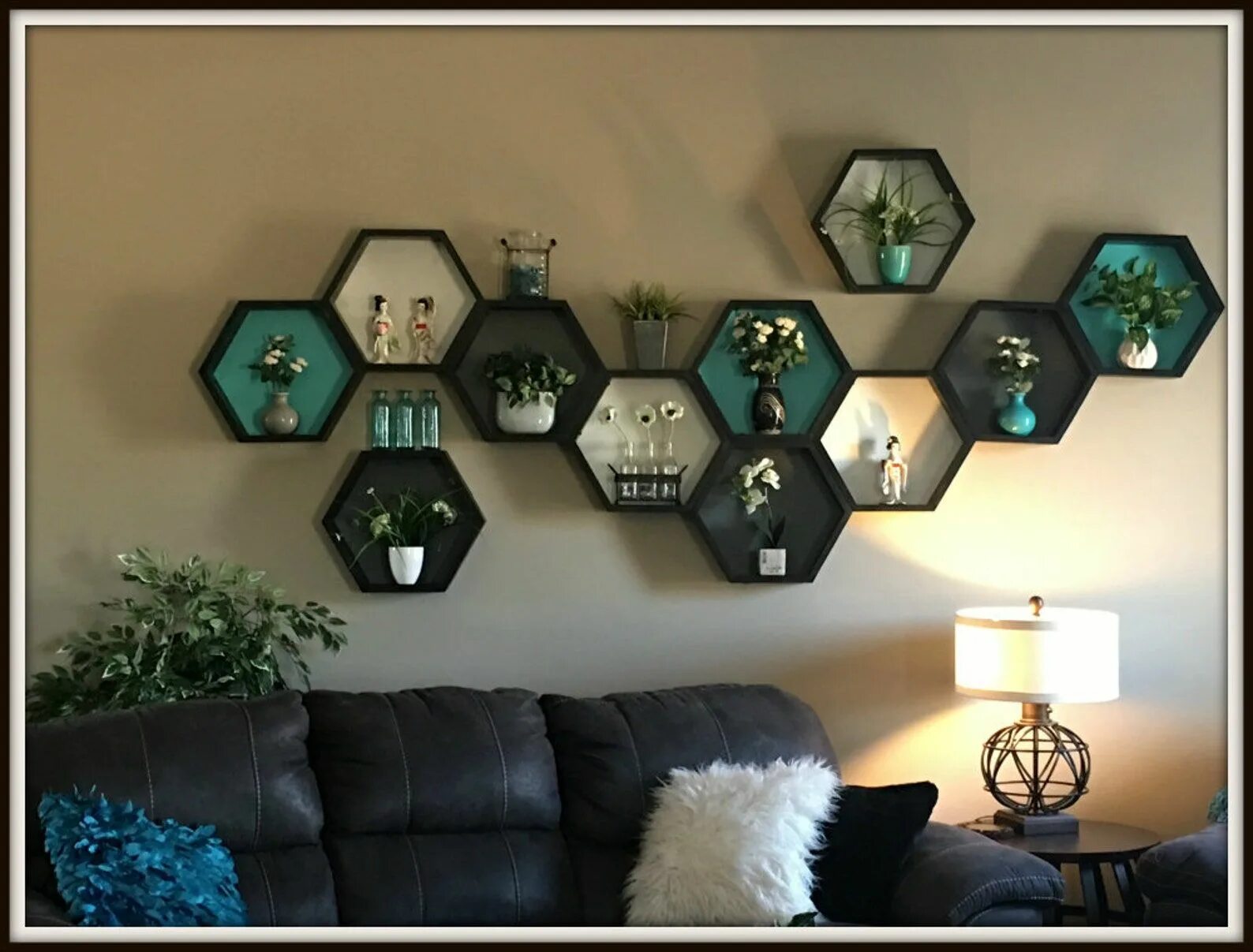 Полки соты на стену в интерьере Hand Crafted Custom Hexagon Shelf Shelving Honeycomb - Etsy in 2022 Geometric sh