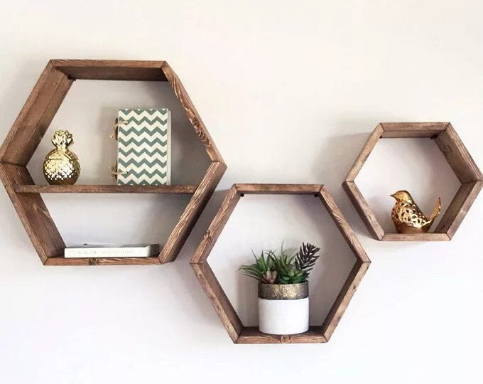 Полки соты в интерьере кухни фото Wood Hexagon Shelves White Shelves Wood Wall Shelves - Etsy Geometric shelves, M