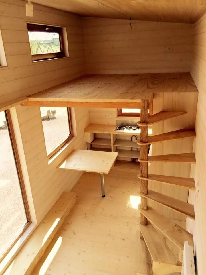 Полки в бытовке планировка фото Pin on Dream house Tiny house stairs, Diy tiny house, Tiny house loft