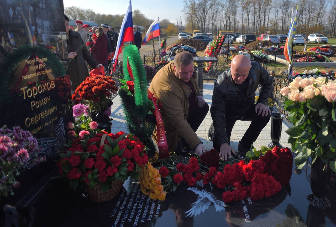 Полковник герой россии фото В Адыгее почтили память Героя России Романа Торохова - СА онлайн - Советская Ады