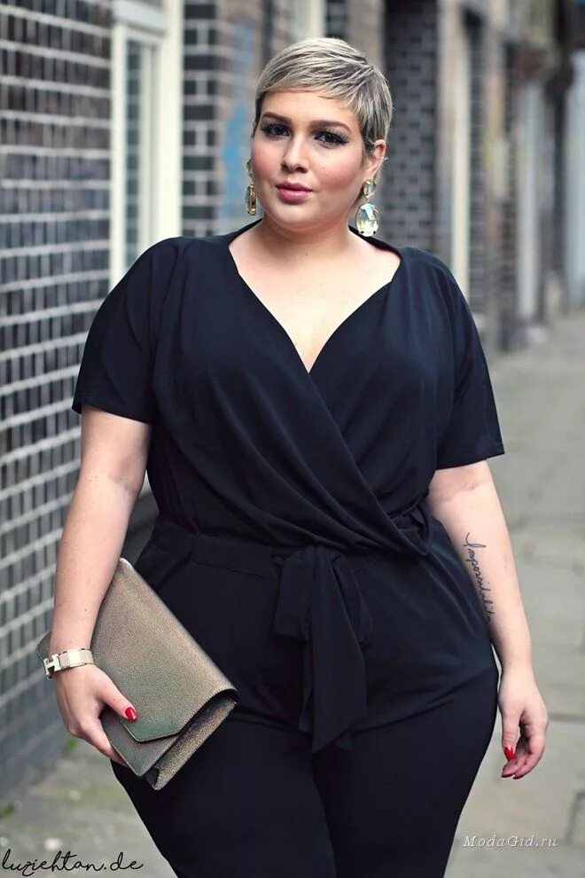 Полная женщина с короткой стрижкой фото Уличная мода: Модный блоггер plus size Luciana Blümlein из Германии Short hair p